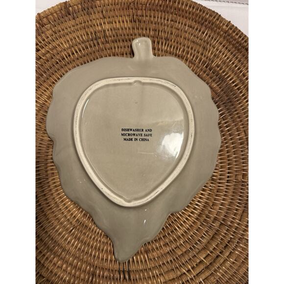 Ceramic Leaf Plate, Earth Tone, Fall Decor, Catch All Plate, Kitchen Serveware - Picture 7 of 9